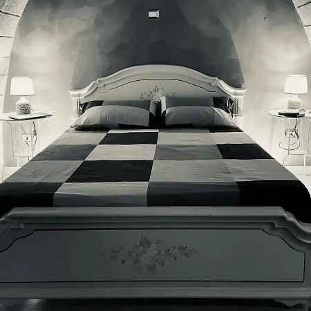 Corrieri شقة باليرمو